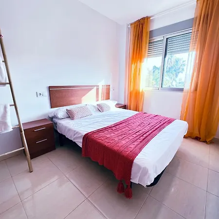 Familiar A 1 Min Del Mar Apartment